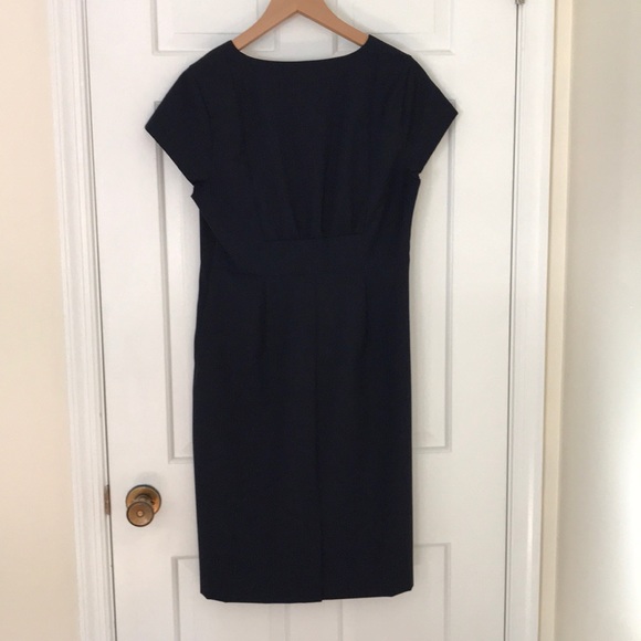 V-neck pinstripe dress - Picture 2 of 4